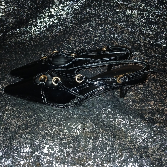 Clever Vixen Black patent kitten heels - Picture 2 of 3